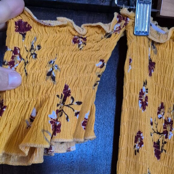 ZAFUL Smocked Slit Floral Off Shoulder Dress - Picture 4 of 8